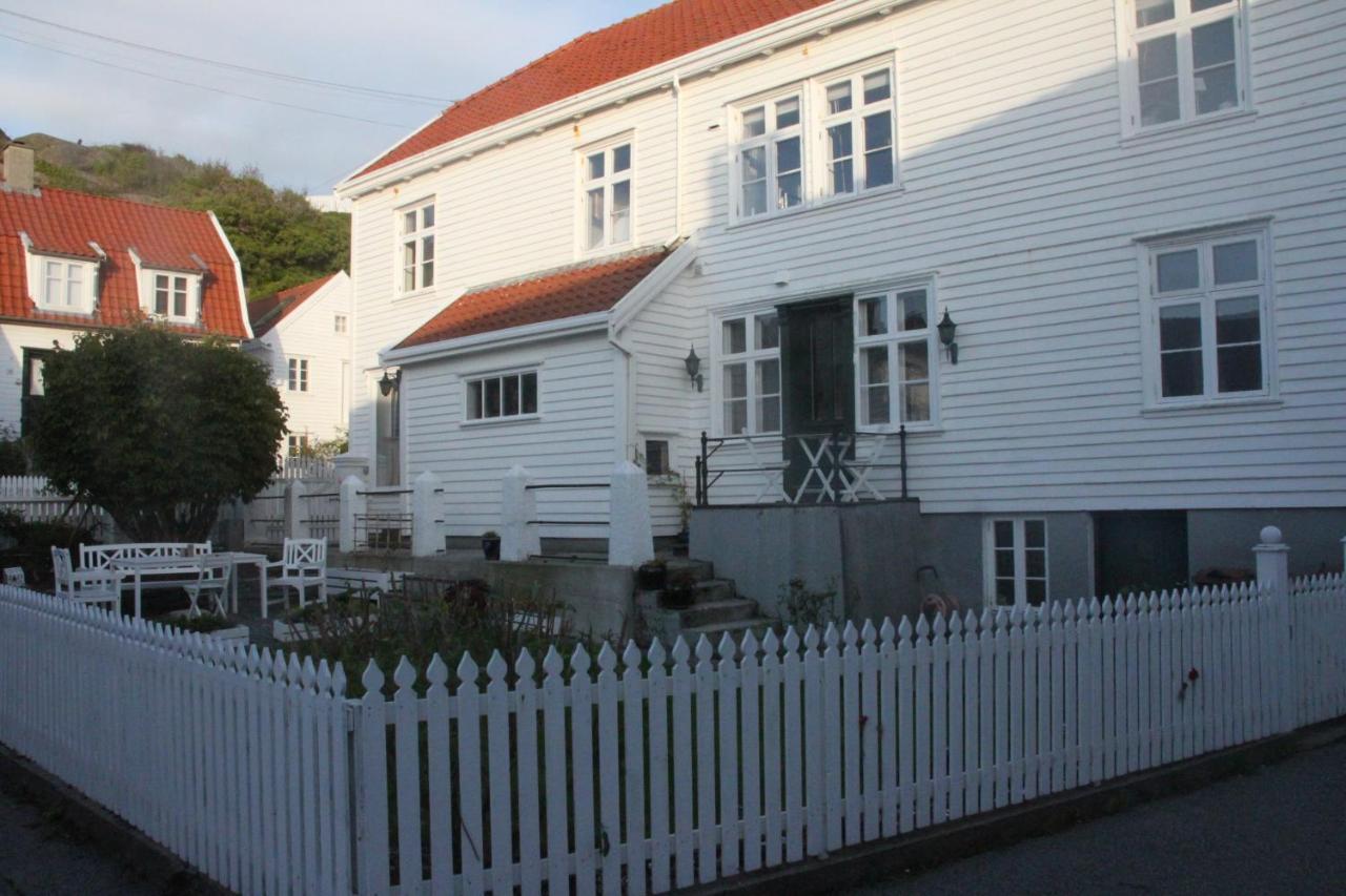 Gamle Apoteket I Gamle Skudeneshavn Appartamento Esterno foto